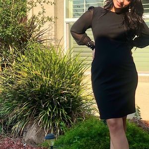 A versatile Karl Lagerfeld Paris dress. Size 8.